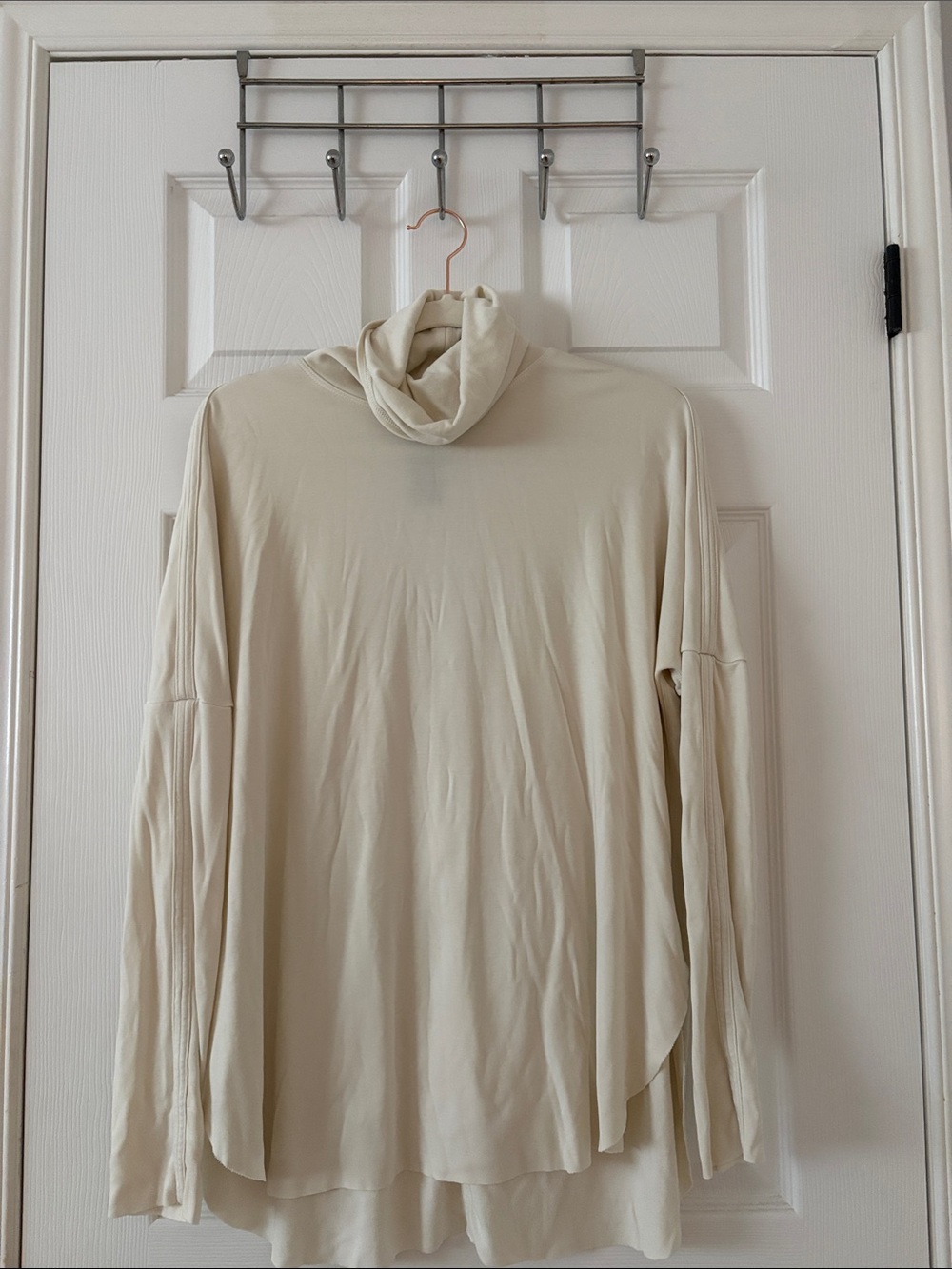 Kit + Ace easy turtleneck shirt sz M